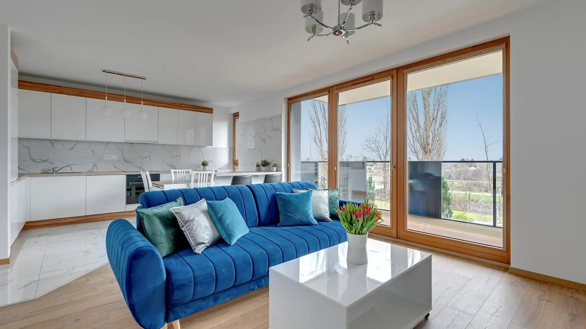 Front Park Apartments By Staywin contacts